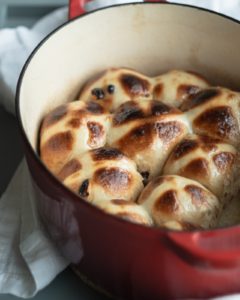 hot cross buns from side