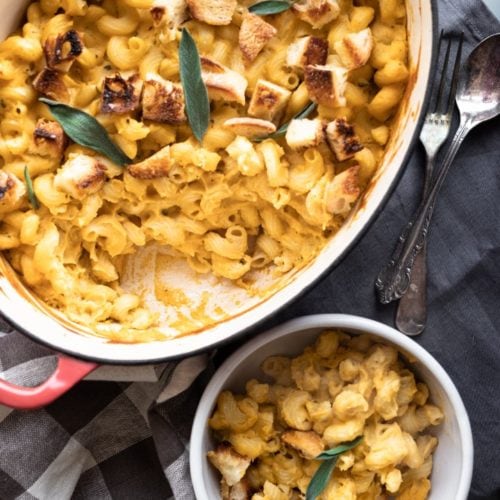 creamy sweet potato mac'n'cheese with croutons