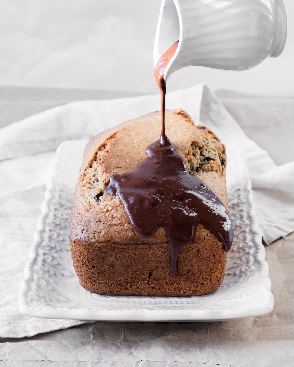 tiroler cake pouring chocolate side