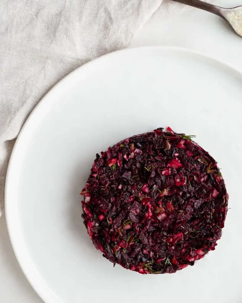 beetroot tartare from above