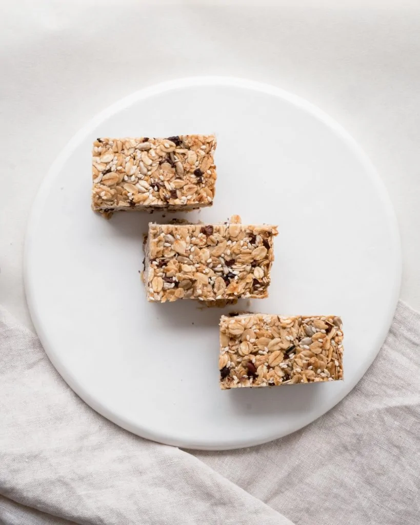 muesli bar from above on plate